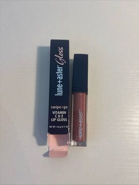 LUNE+ASTER Swipe+Go Vitamin C & E Lip Gloss *VLOGGER* 0.17 Oz Full Size NIB.